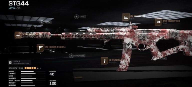 Call of Duty: Modern Warfare 3 multiplayer screenshot outlines the optimal loadout and attachment setup for the new STG44 Assault Rifle in Season 5.